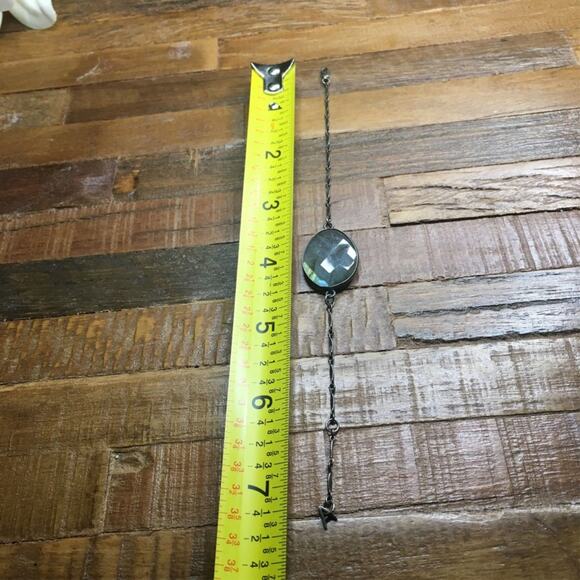 Dainty Labradorite & Galvanized Silver Bracelet - Picture 3 of 4